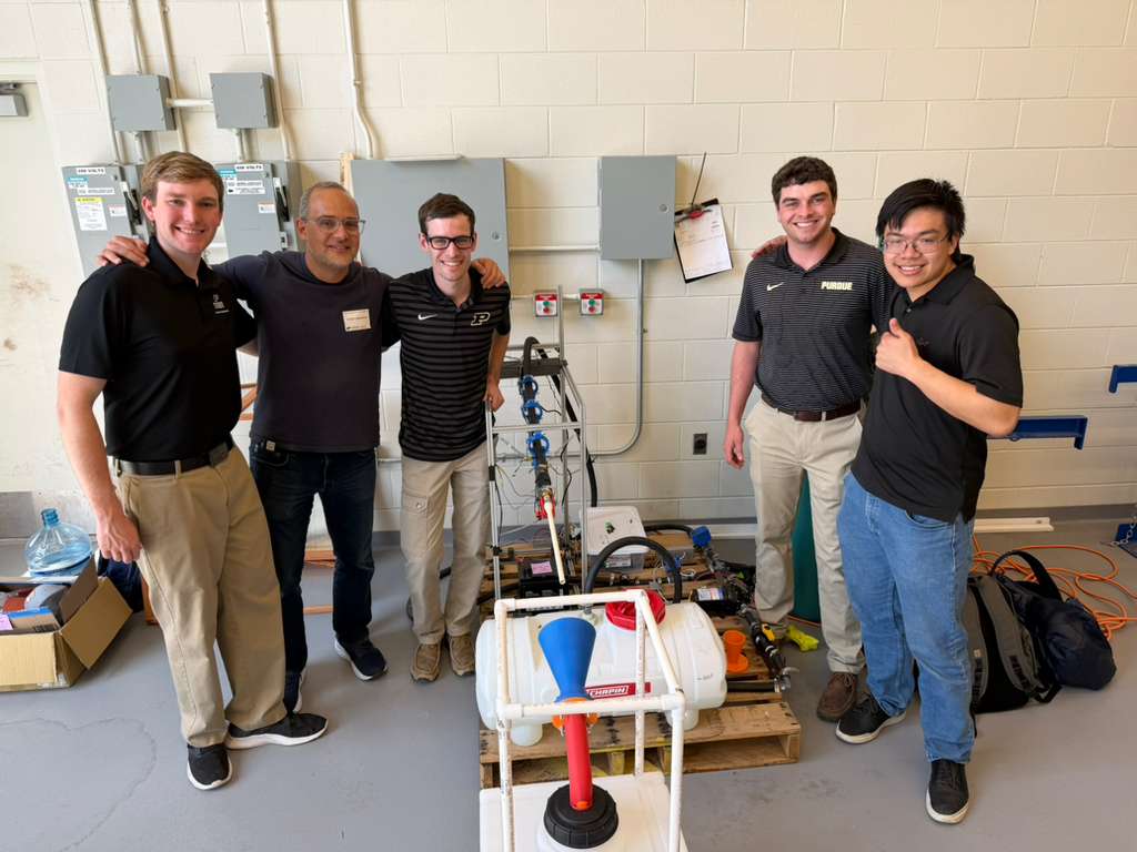 PITSTOP autonomous ground station with team